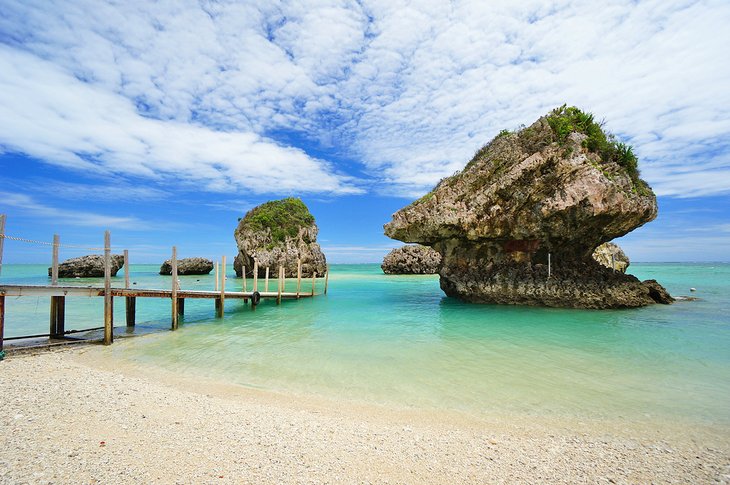 5 Wisata Pantai Jepang Terbaik di Okinawa